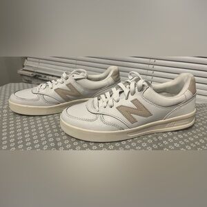 New Balance CT 300 V3 Shoes White size 6-men, 7.5-women